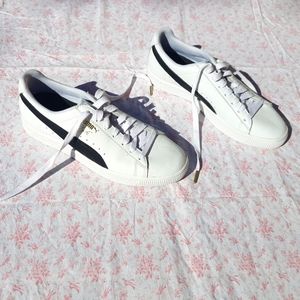 NEW Puma sneakers